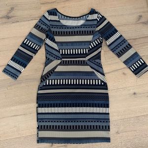 Patterned Long Sleeve Midi Dress
